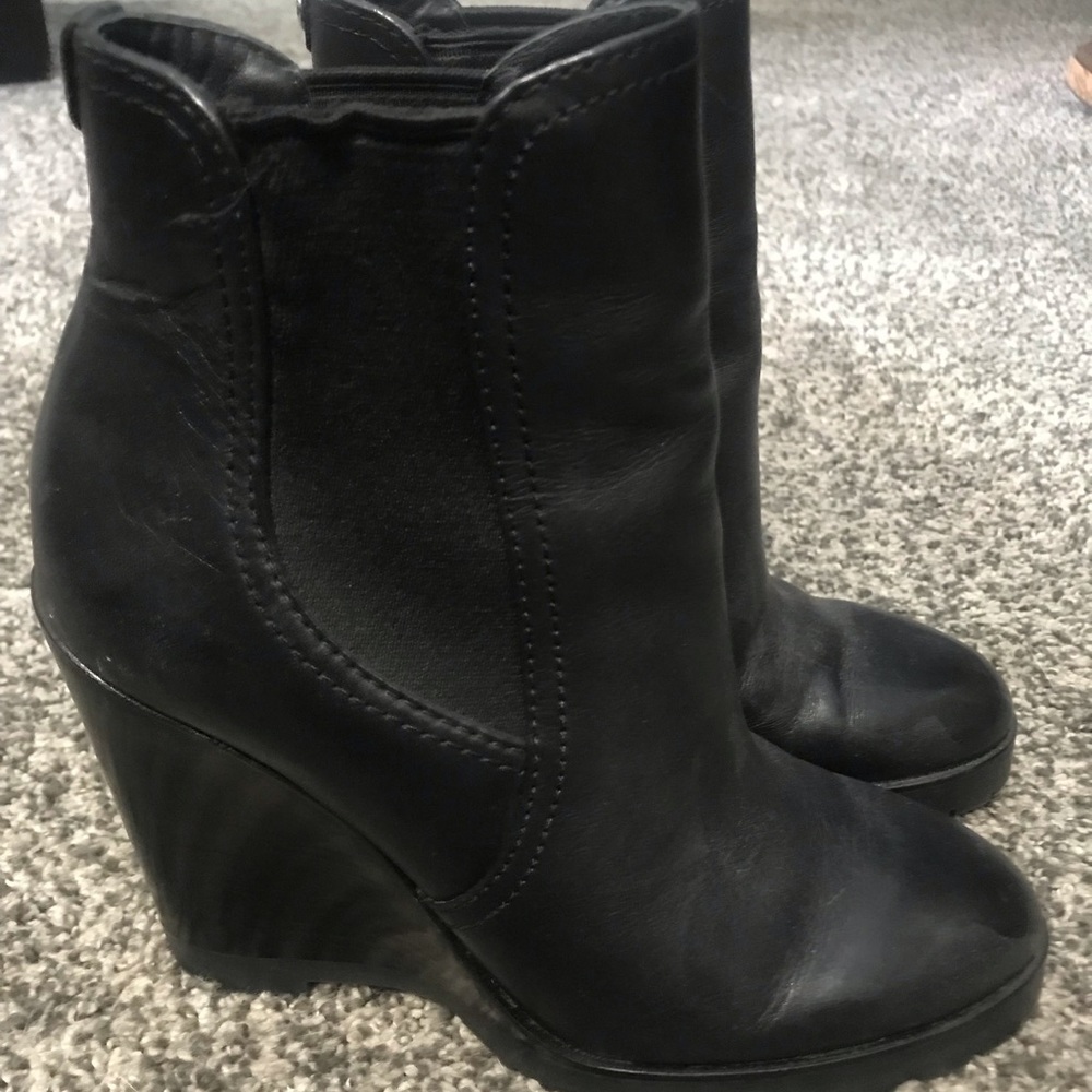 Black Michael Kors boots!